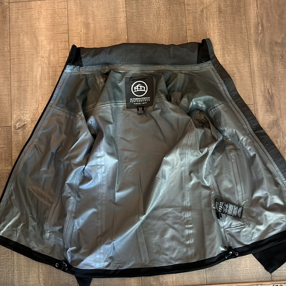 jacket - Picture 4 of 5